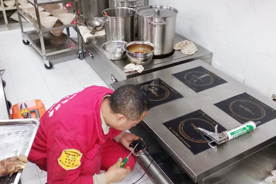 優(yōu)佰特廚房設(shè)備公司的售后服務(wù)就是好，難怪那么多人選擇